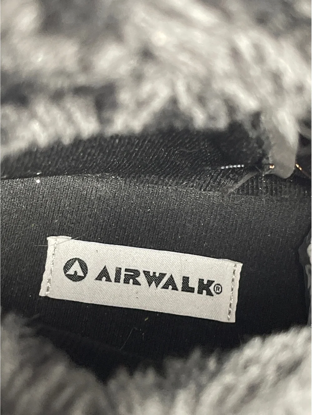 Airwalk Womens Size 9.5 Black Suede Faux Fur Trim Double Buckle Winter Boots
